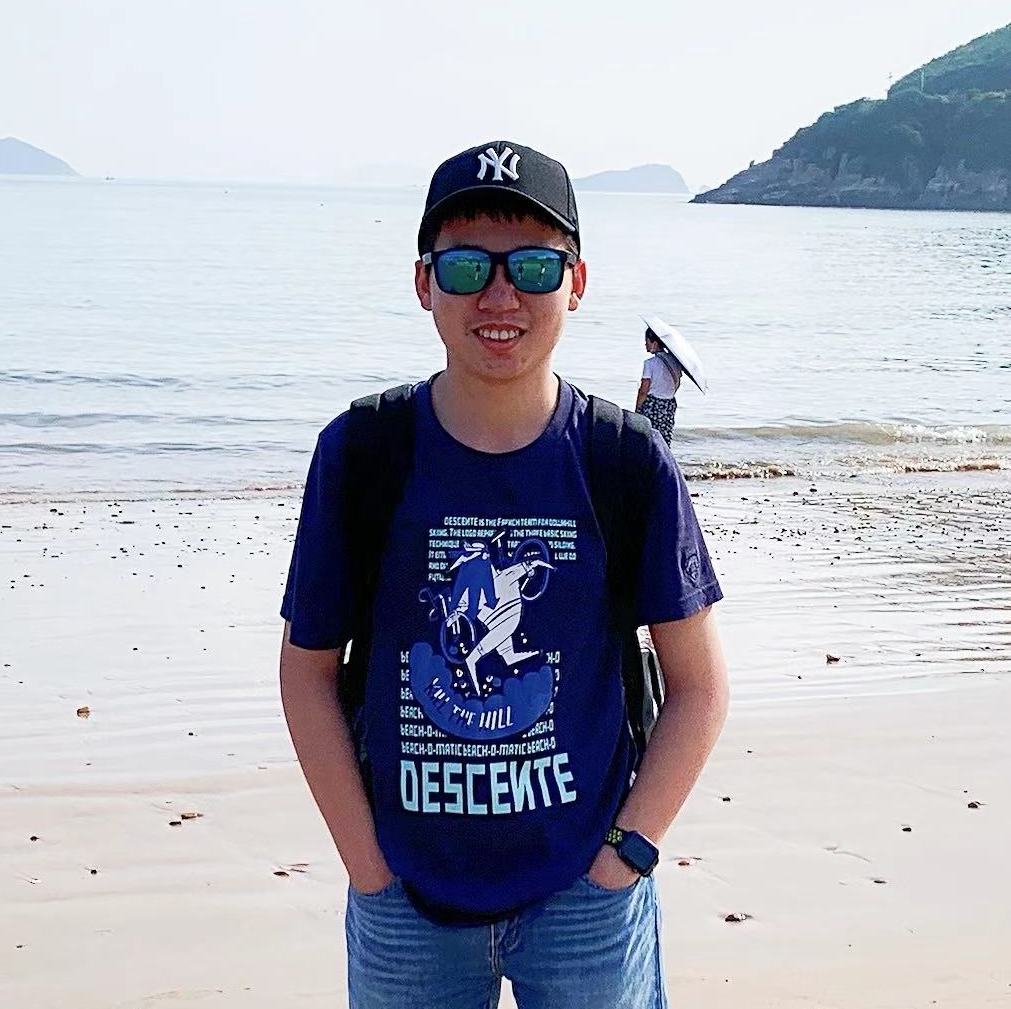 Chenxi He